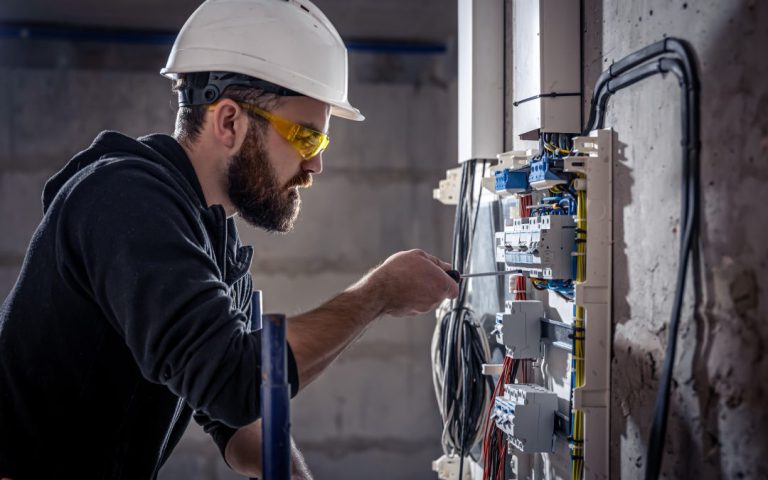 Torne-se um Eletricista Profissional com Esses Aplicativos